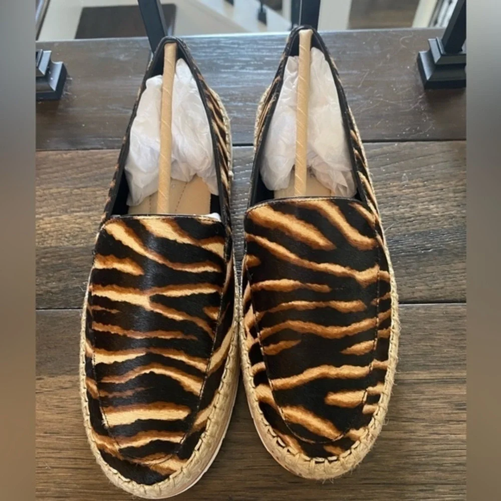 Kenneth Cole Calf Hair Tan Brown Zebra Print Jaxx Loafers NIB Retail $120 FIRM